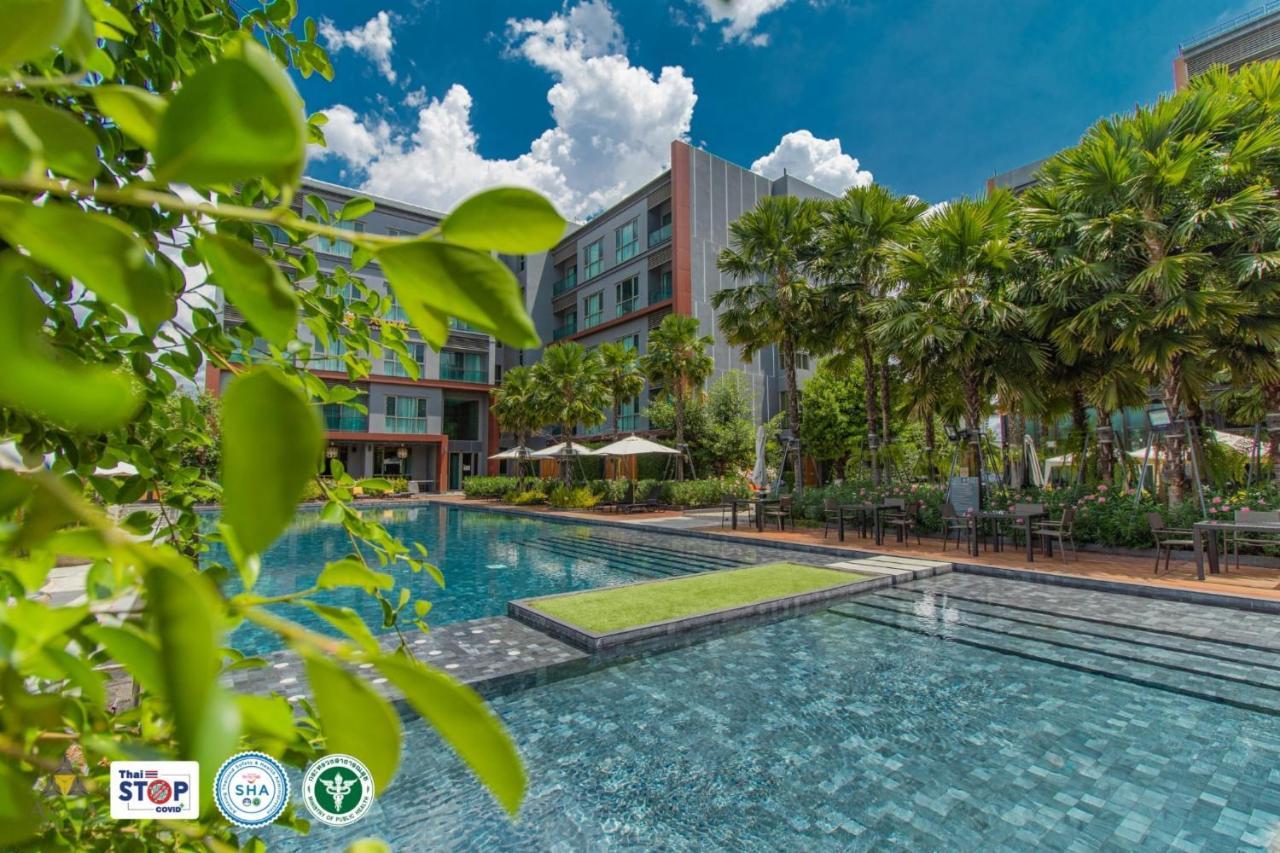 Aisana Hotel Korat Nakhonratchasima Buitenkant foto