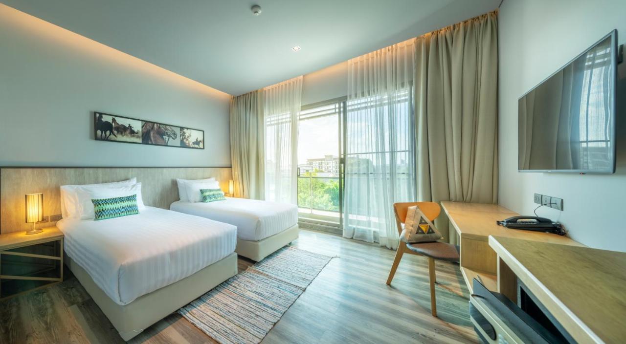 Aisana Hotel Korat Nakhonratchasima Buitenkant foto