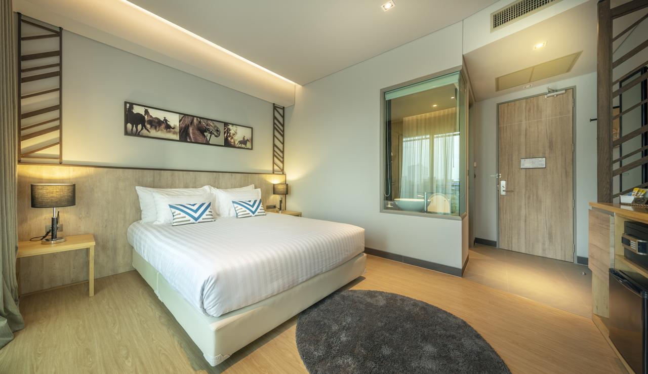 Aisana Hotel Korat Nakhonratchasima Buitenkant foto