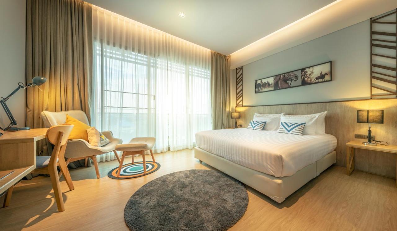 Aisana Hotel Korat Nakhonratchasima Buitenkant foto