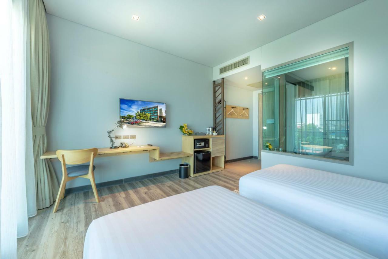 Aisana Hotel Korat Nakhonratchasima Buitenkant foto